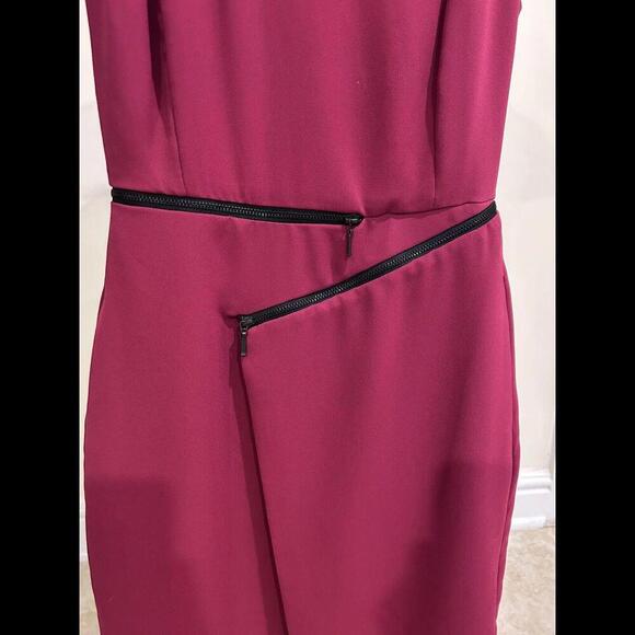 BCBGeneration Asymmetric Zipper Mini Cocktail Dress Burgundy Wine Petal Sleeve 2 - Picture 3 of 5